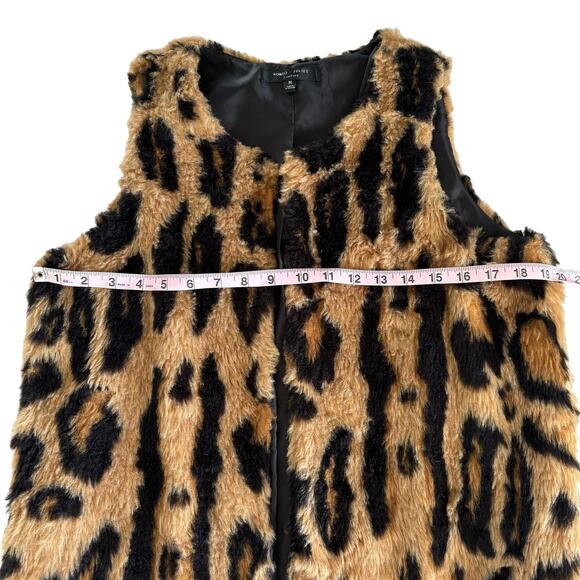 Romeo & Juliet Couture Y2K Faux Leopard Print Mob Wife Fur Vest Size Medium - Picture 2 of 6